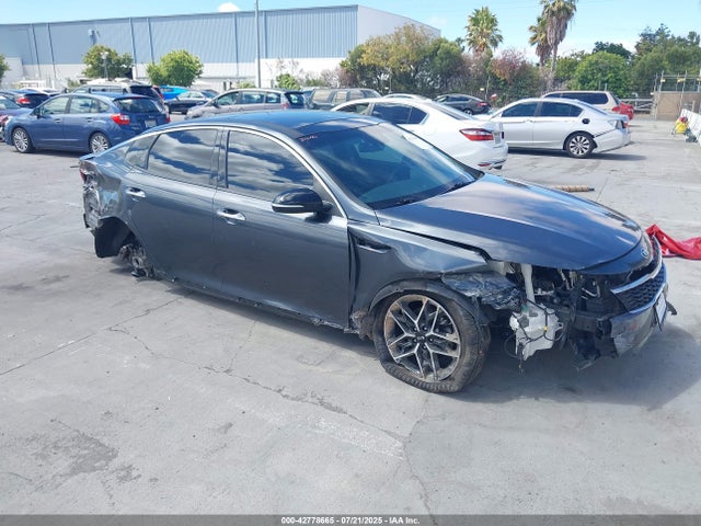 2020 KIA OPTIMA SE