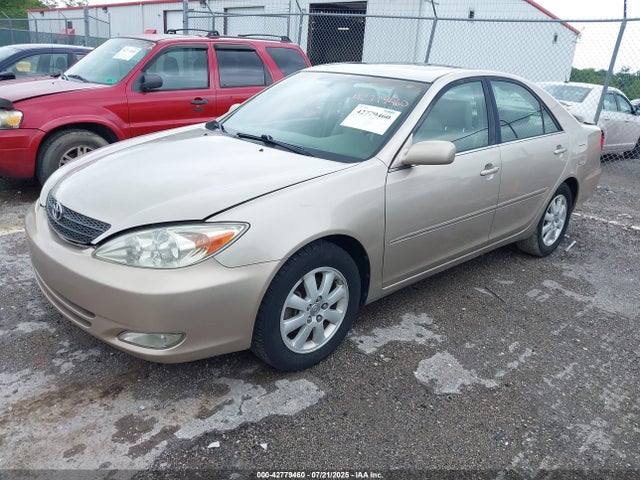 TOYOTA CAMRY - 2