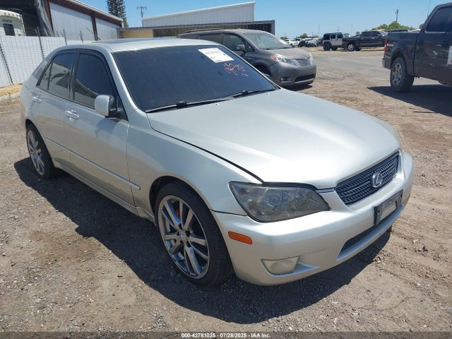 2003 LEXUS IS 