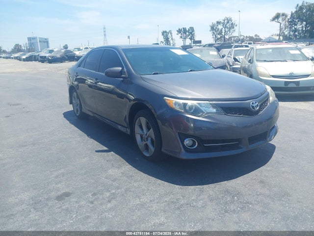 2012 TOYOTA CAMRY SE V6
