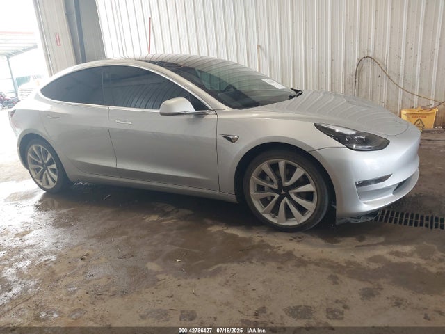 2018 TESLA MODEL 3 LONG RANGE/PERFORMANCE