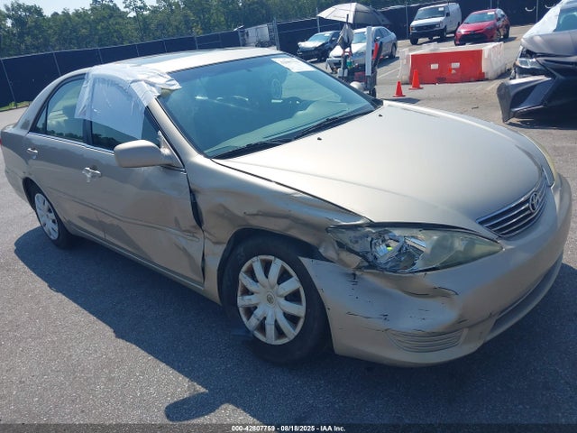2005 TOYOTA CAMRY LE
