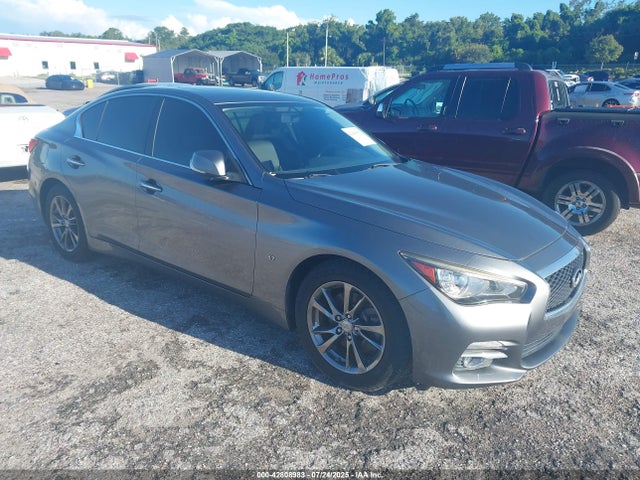 2015 INFINITI Q50 