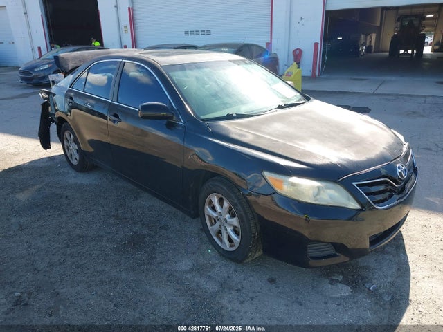 2011 TOYOTA CAMRY LE