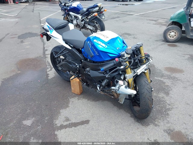 2025 SUZUKI GSX 