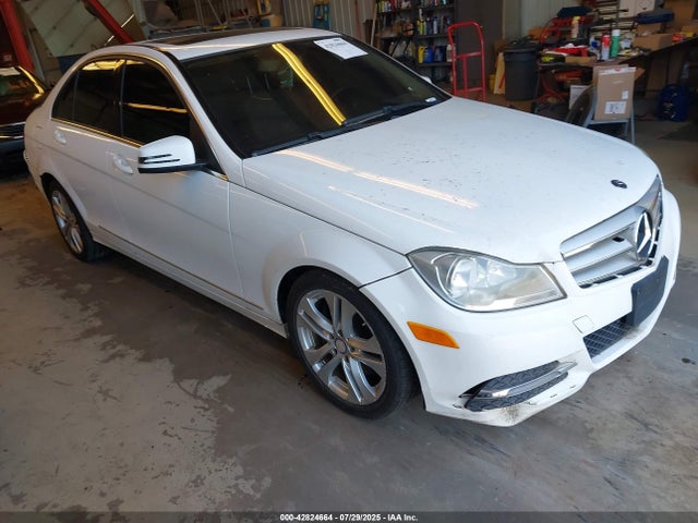2013 MERCEDES-BENZ C 300 LUXURY 4MATIC/SPORT 4MATIC