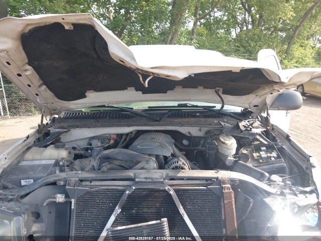 CHEVROLET SILVERADO 1500 - 10