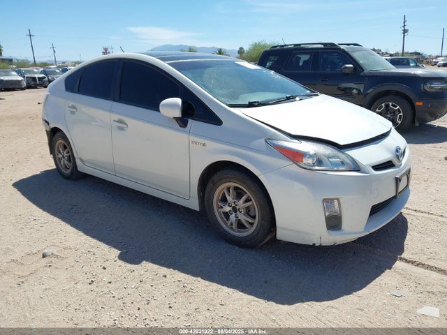 2011 TOYOTA PRIUS THREE