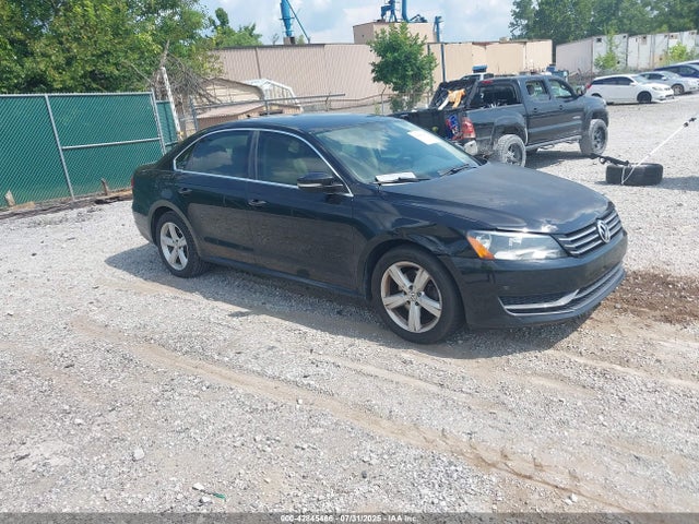 2013 VOLKSWAGEN PASSAT 2.5L SE