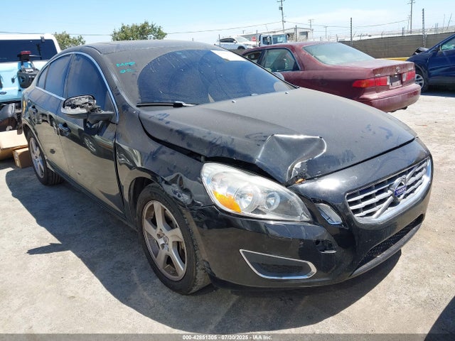 2013 VOLVO S60 T5
