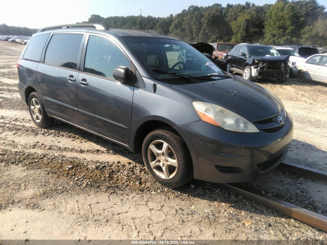 2007 TOYOTA SIENNA LE