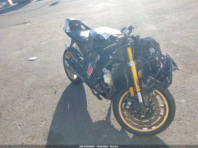 2022 YAMAHA YZF 