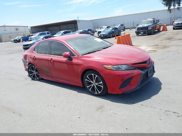 2019 TOYOTA CAMRY SE