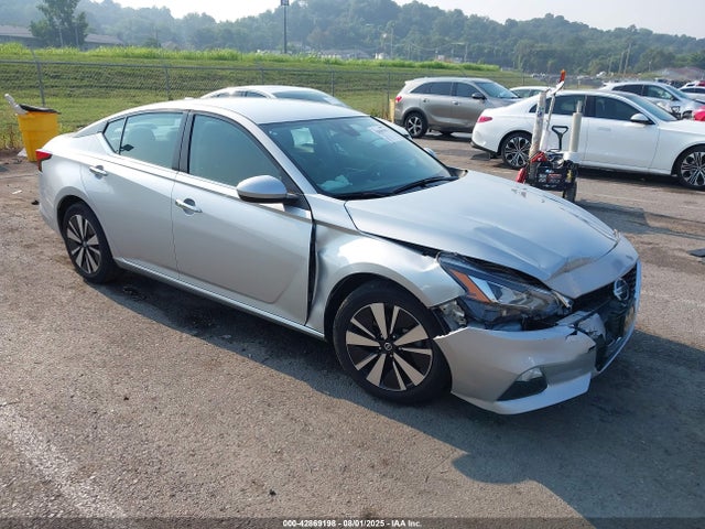 2022 NISSAN ALTIMA SV FWD