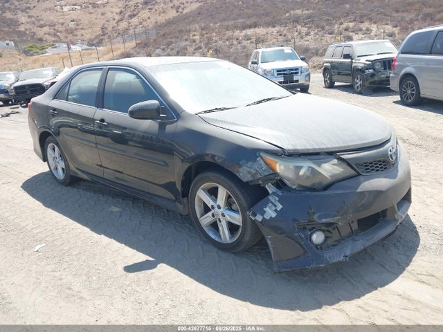 2013 TOYOTA CAMRY SE