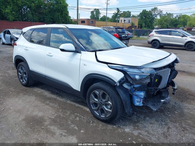 2025 KIA SELTOS LX