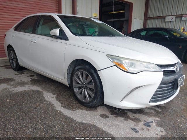 2015 TOYOTA CAMRY XLE V6