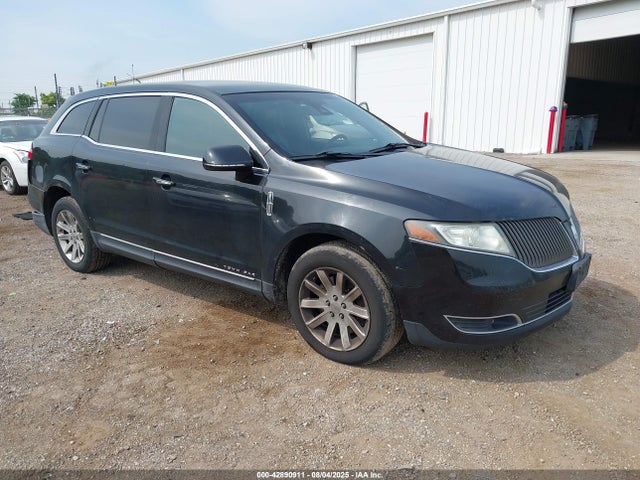 2013 LINCOLN MKT LIVERY