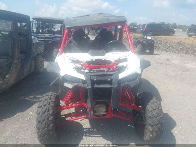2021 HONDA SXS1000 S4X 5