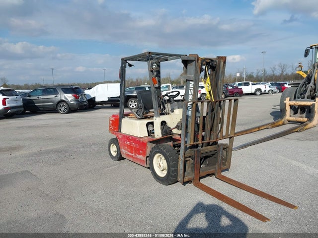 2004 NISSAN FORKLIFT 