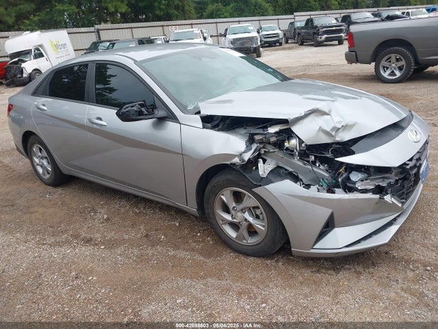 2023 HYUNDAI ELANTRA SE