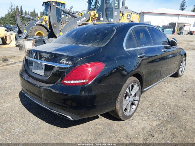 صورة 4 لـ 2015 Mercedes-BENZ C 300 4MATIC