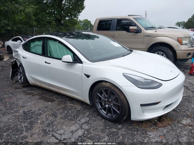 2021 TESLA MODEL 3 STANDARD RANGE PLUS REAR-WHEEL DRIVE