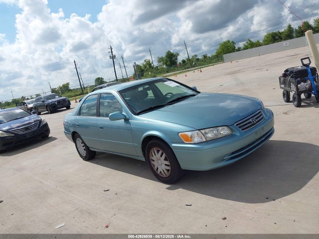 2001 TOYOTA CAMRY LE