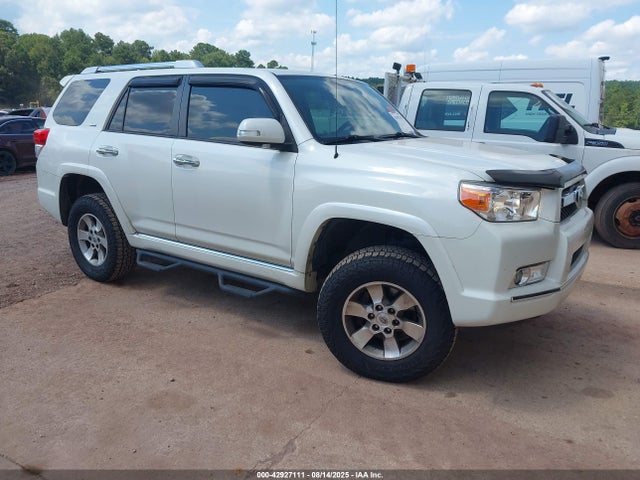 2013 TOYOTA 4RUNNER SR5