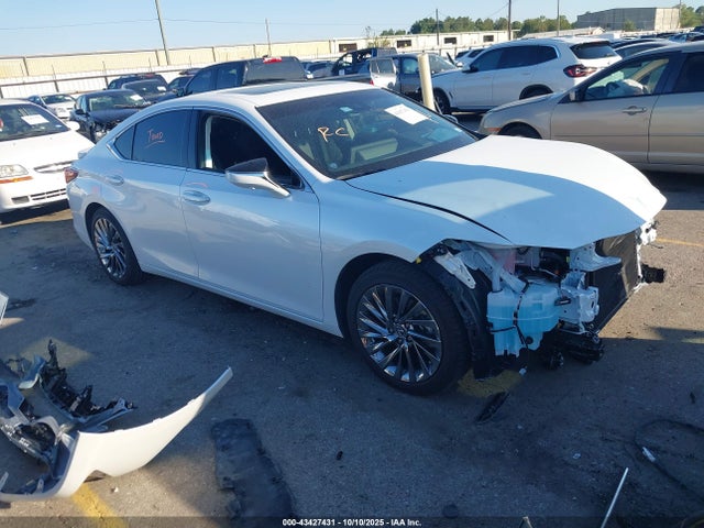 2025 LEXUS ES ULTRA LUXURY