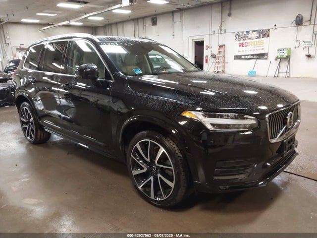 2022 VOLVO XC90 T6 MOMENTUM 6 PASSENGER
