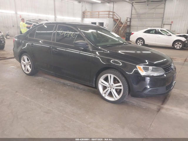 2013 VOLKSWAGEN JETTA 2.0L S