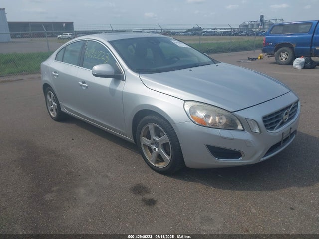 2012 VOLVO S60 T5