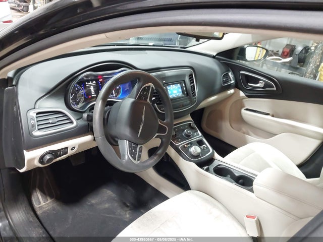 2015 Chrysler 200 LIMITED — фото 12