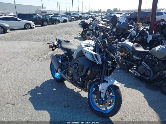 2025 YAMAHA MTN1000 C