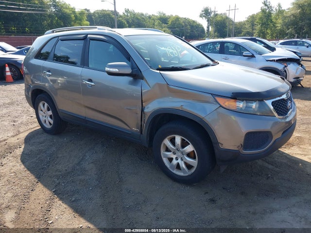 2011 KIA SORENTO LX V6