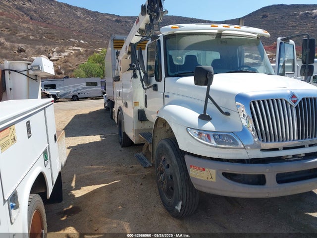 2013 INTERNATIONAL 4000 4400