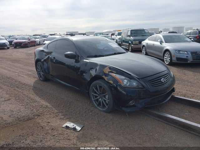 2015 INFINITI Q60 