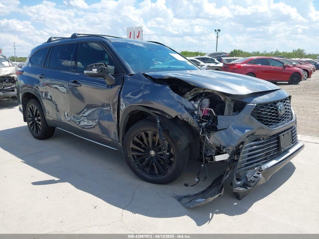 2025 TOYOTA HIGHLANDER XSE