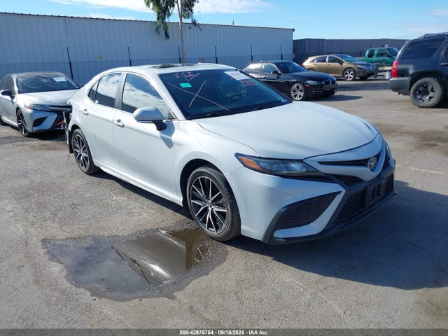 2022 TOYOTA CAMRY SE HYBRID