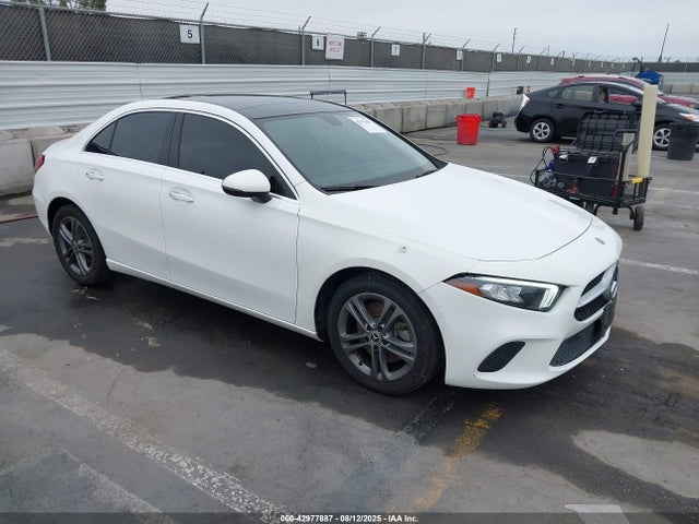 2020 MERCEDES-BENZ A 220 