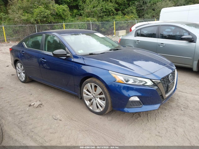 2020 NISSAN ALTIMA SR FWD
