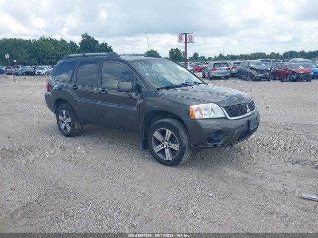 2011 MITSUBISHI ENDEAVOR SE