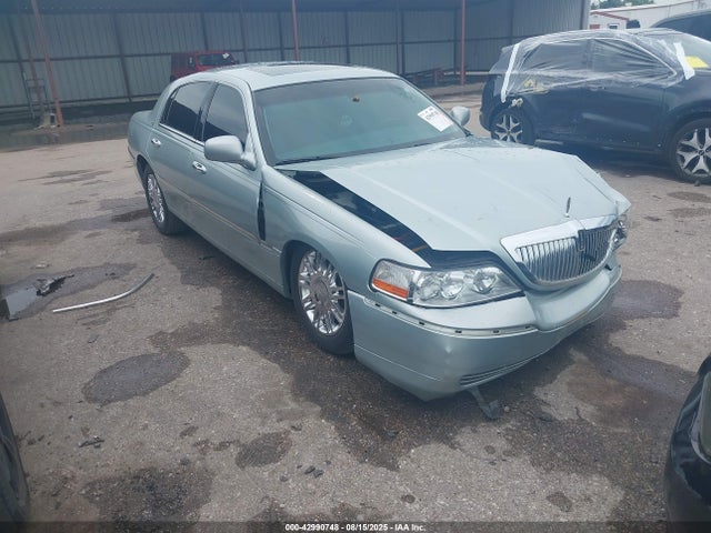 2007 LINCOLN TOWN CAR SIGNATURE LIMITED