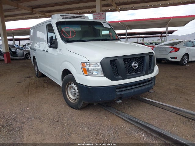 2015 NISSAN NV S V8