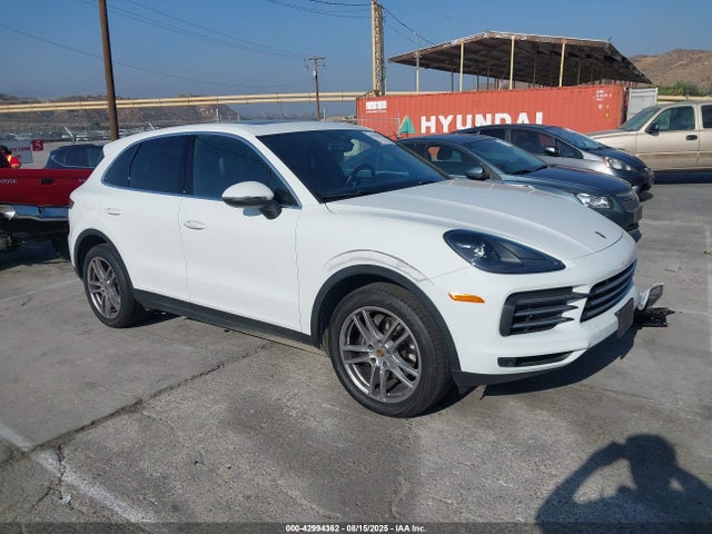 2020 PORSCHE CAYENNE 