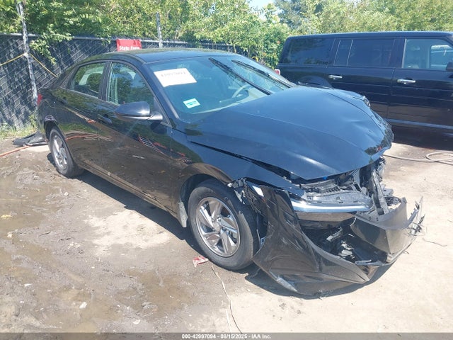 HYUNDAI ELANTRA SE - 1