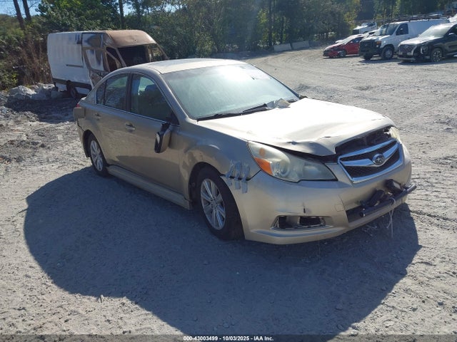 2010 SUBARU LEGACY 2.5I PREMIUM