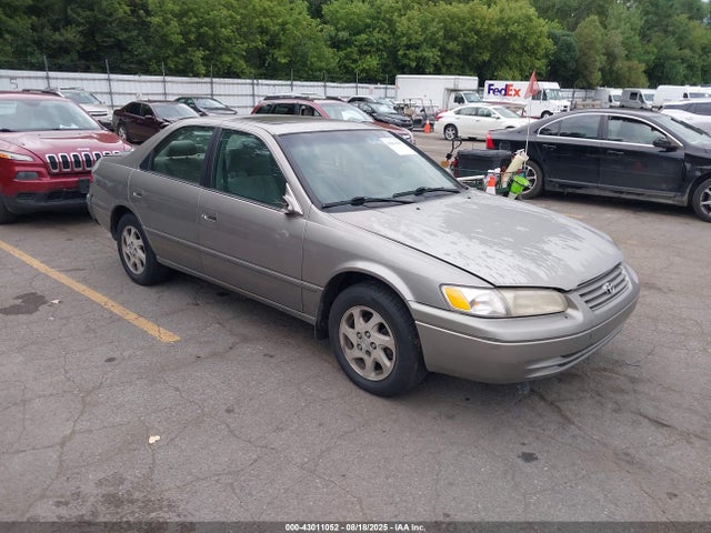 1999 TOYOTA CAMRY LE V6
