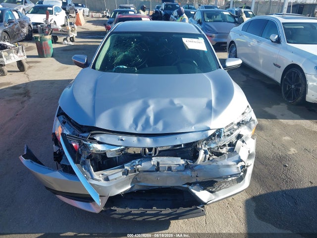 2017 Honda CIVIC LX — миниатюра 12